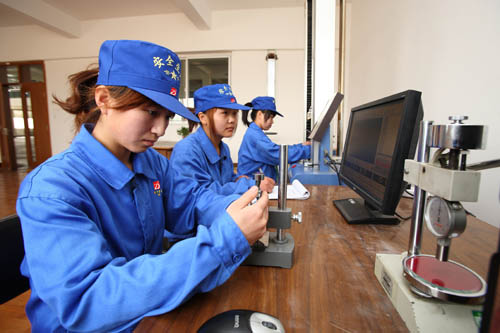 Hardness testing of rubber sheet